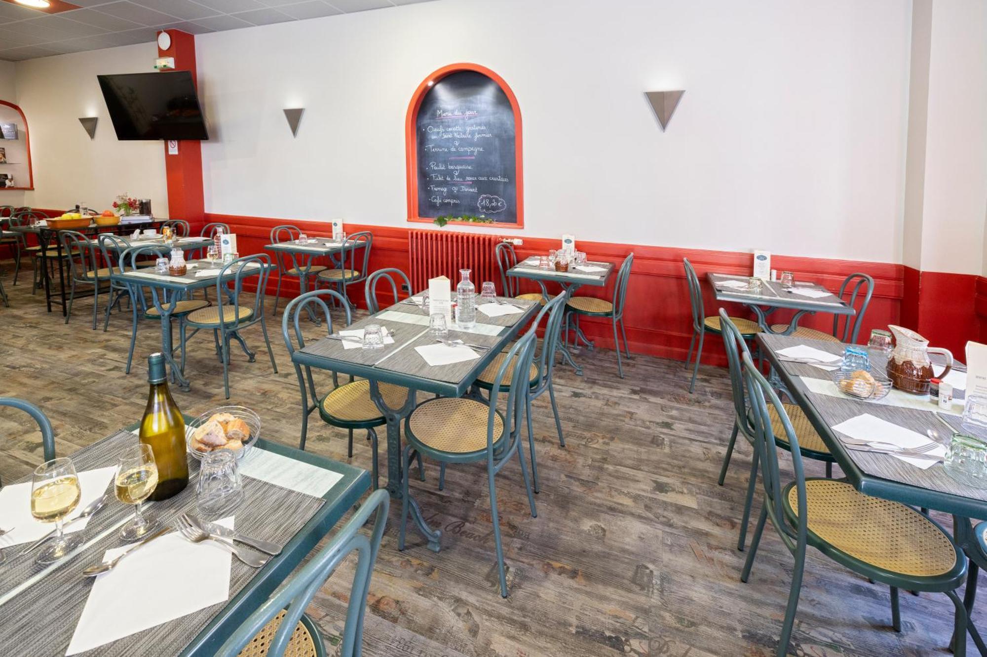 Hotel De Paris Jaligny מראה חיצוני תמונה
