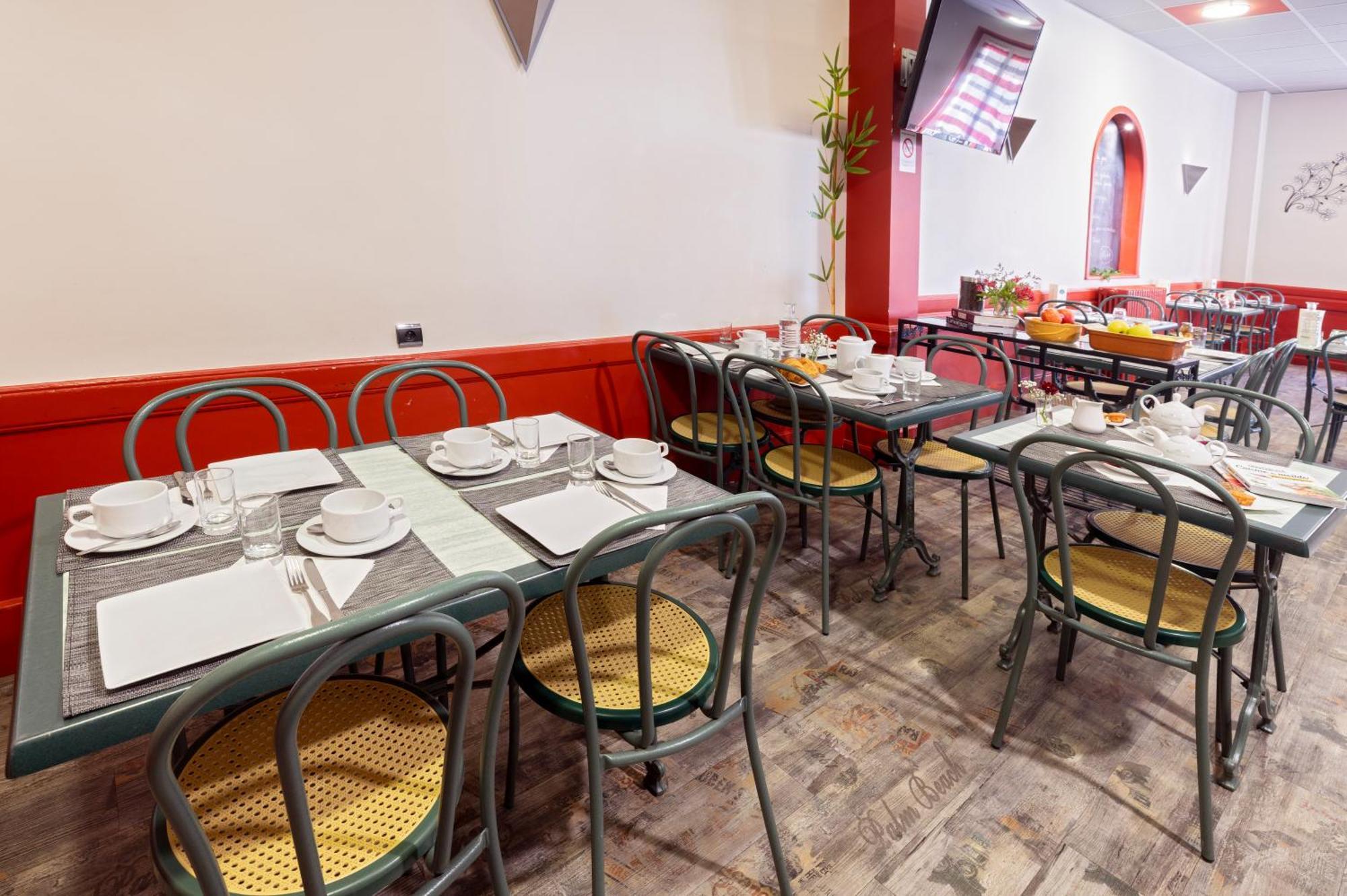 Hotel De Paris Jaligny מראה חיצוני תמונה