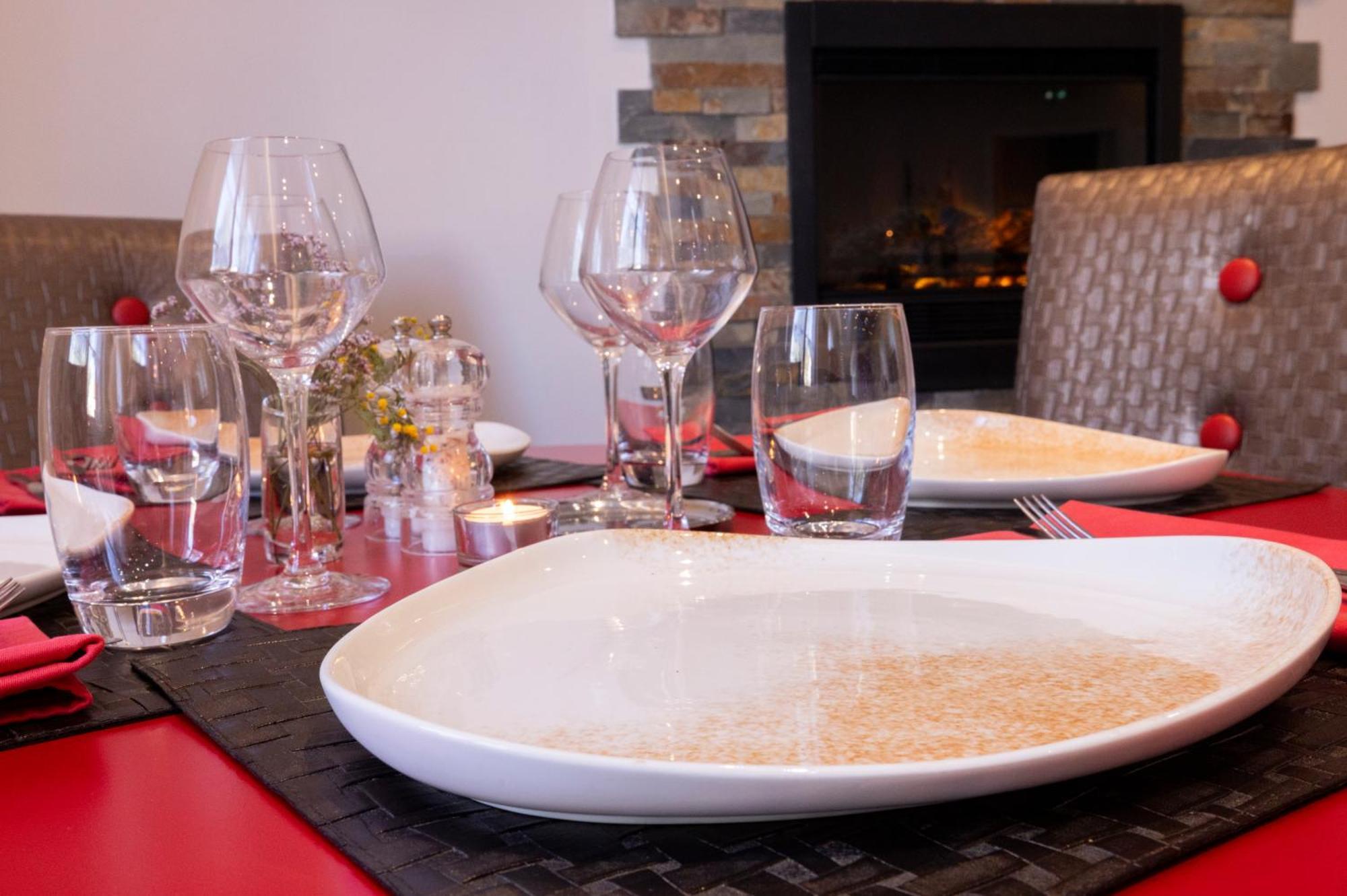 Hotel De Paris Jaligny מראה חיצוני תמונה