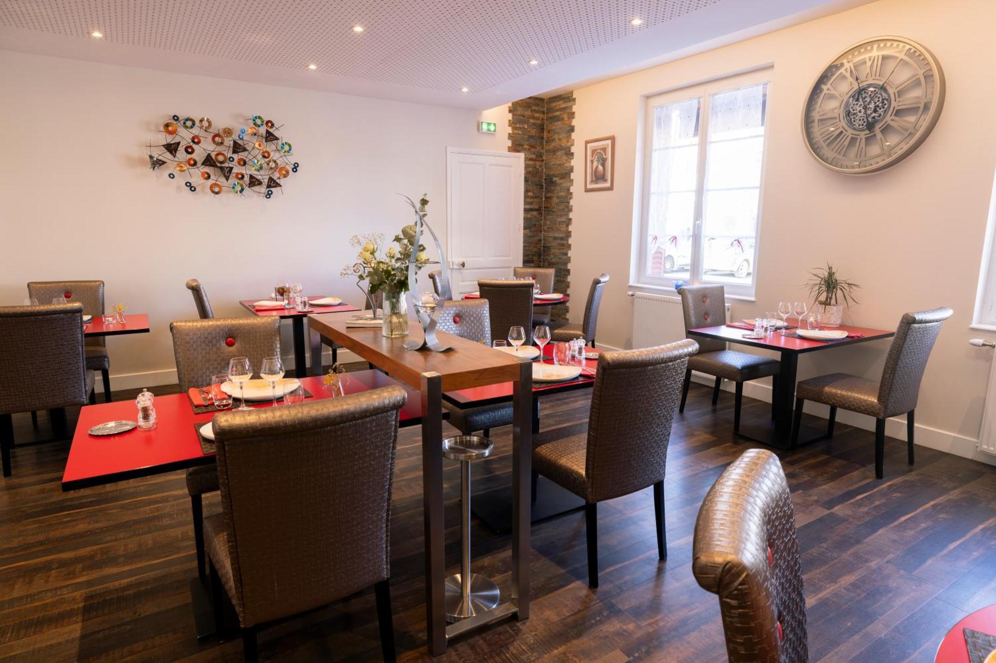 Hotel De Paris Jaligny מראה חיצוני תמונה