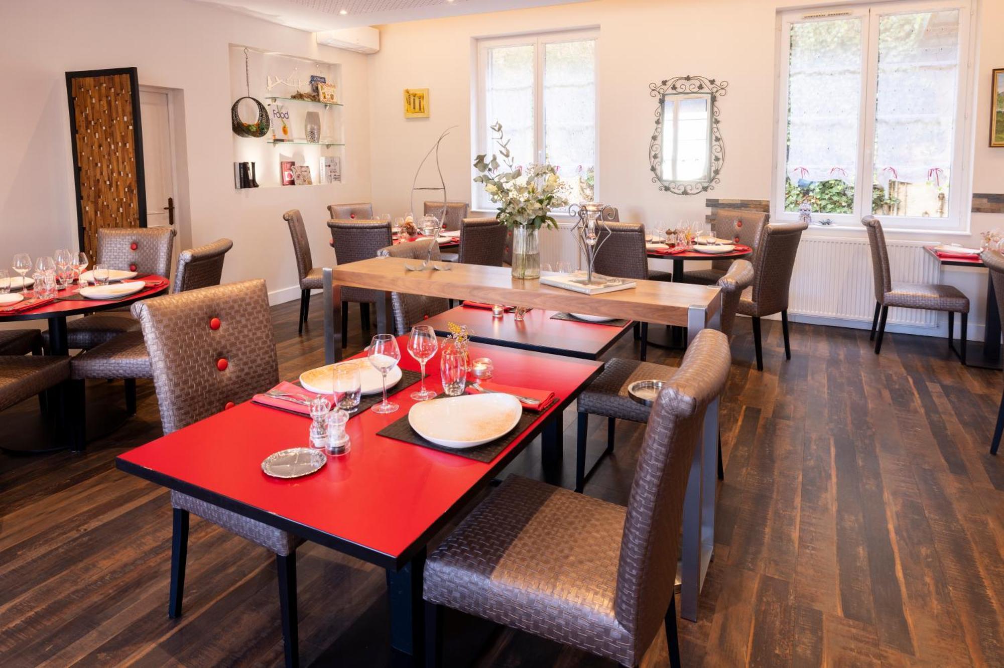Hotel De Paris Jaligny מראה חיצוני תמונה