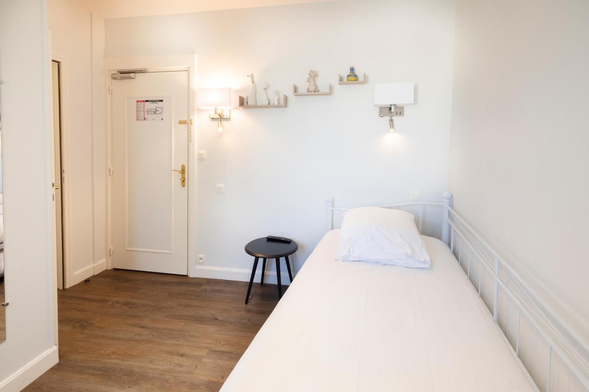 Hotel De Paris Jaligny מראה חיצוני תמונה