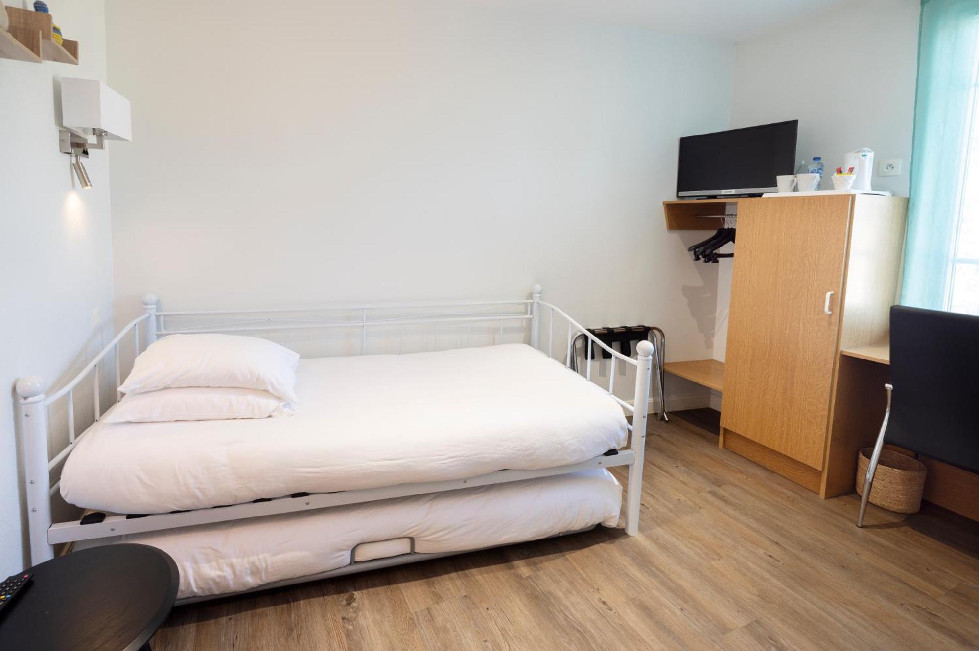 Hotel De Paris Jaligny מראה חיצוני תמונה