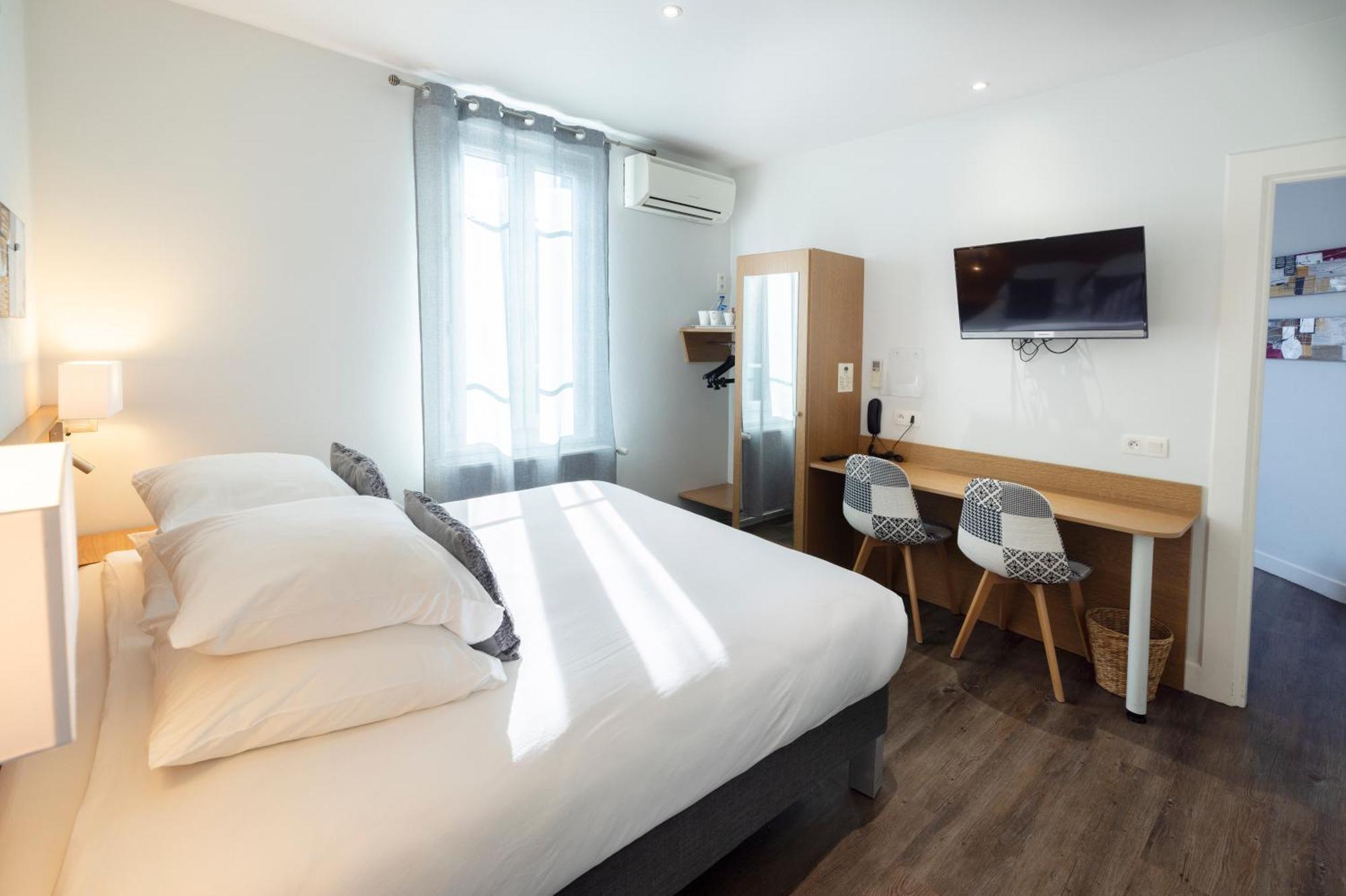 Hotel De Paris Jaligny מראה חיצוני תמונה