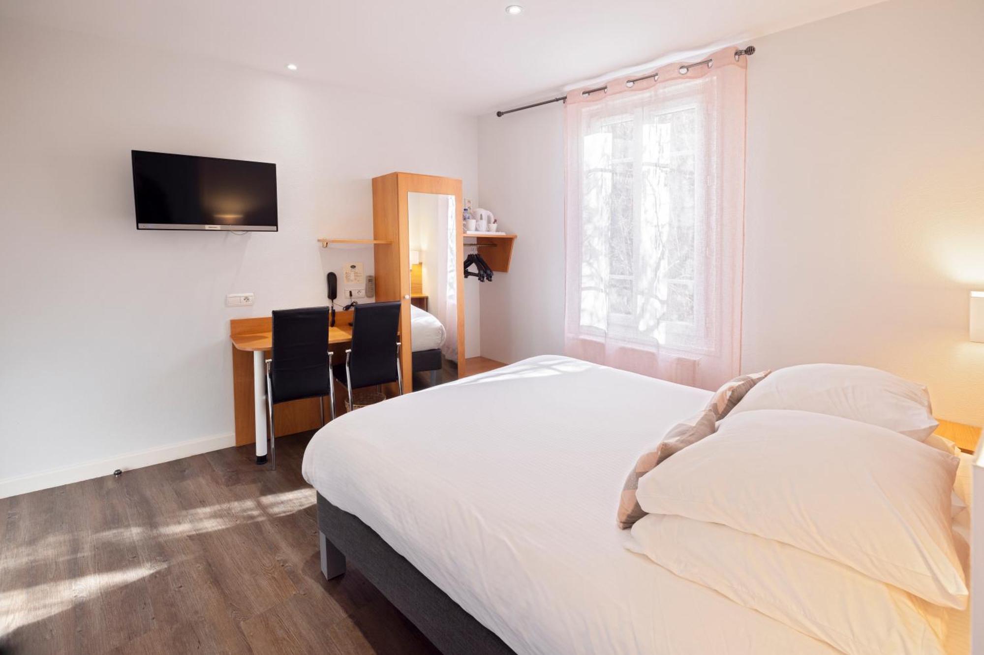 Hotel De Paris Jaligny מראה חיצוני תמונה